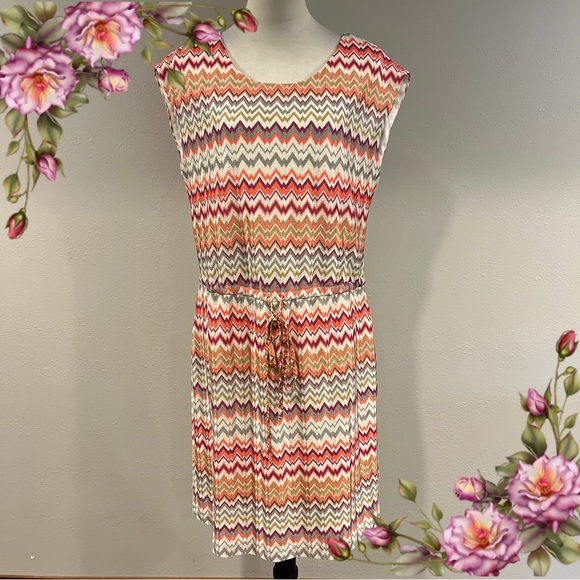 Chevron Patterned sleeveless knee length light sweater Dress size 12 - Picture 1 of 13
